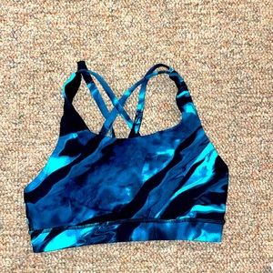 Lululemon energy bra size 4 blue marble , worn few times, air dried only